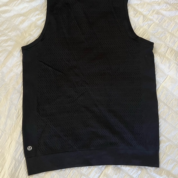 Lululemon workout tank size 6 black - Picture 2 of 2